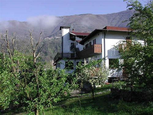 Hotel Ristorante Sassi Rossi Taceno Luaran gambar