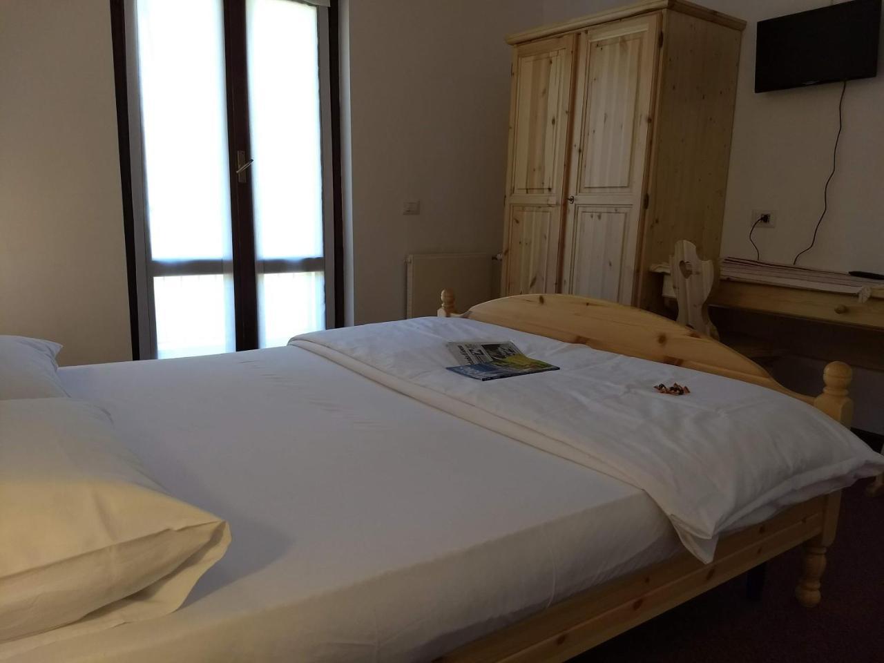 Hotel Ristorante Sassi Rossi Taceno Luaran gambar